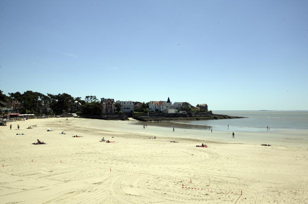 Hotel De La Plage Saint-Palais-sur-Mer Εξωτερικό φωτογραφία